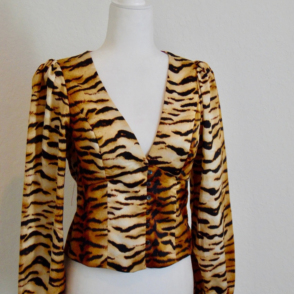 Sexy Animal Print Top